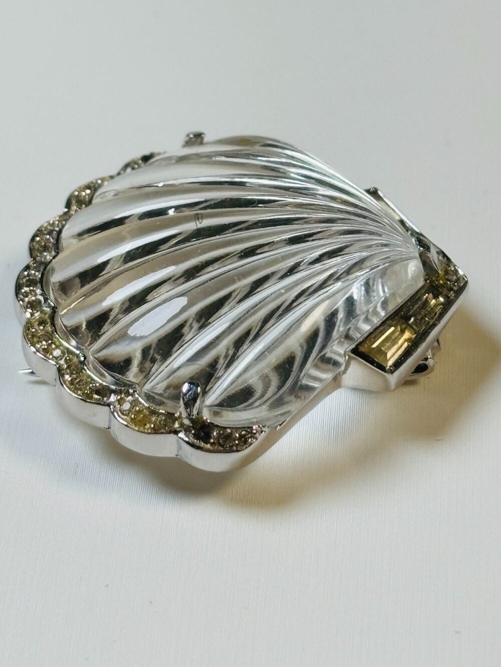 1944 Crown Trifari Alfred Philippe “Moonshell” Jelly Belly Fur Clip Brooch